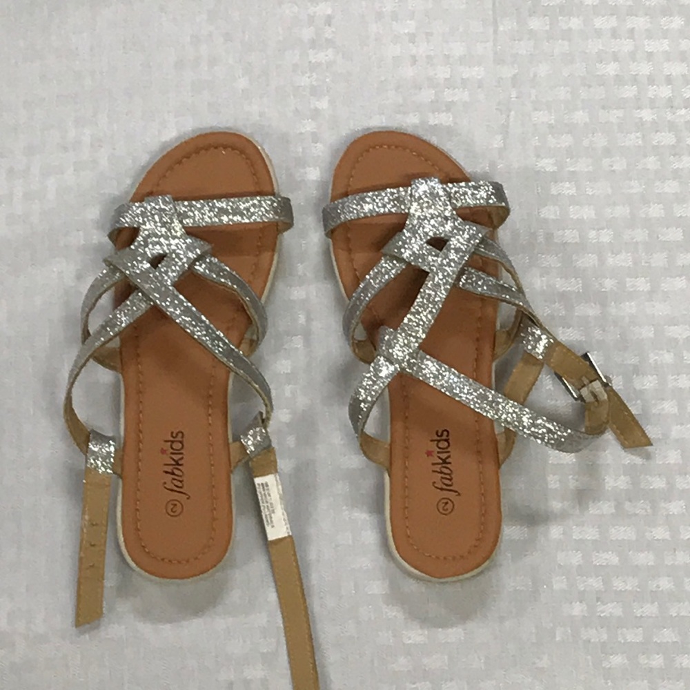 🔥3/$20 🔥 Fab kids sandals
